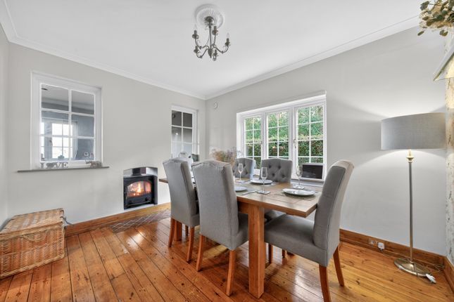 Cherry Tree Cottage,, Longcross Road, Chertsey photo 3