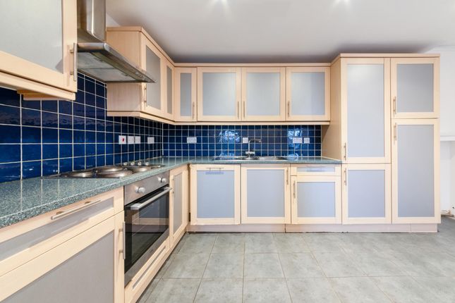 Flat 7 44, Orchard Place, London photo 2