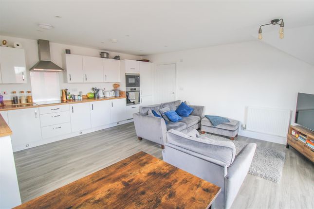 Flat for sale in Plover Crescent, Harlow