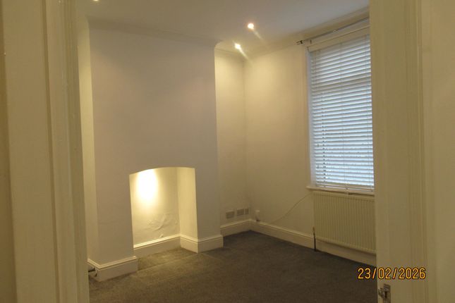 13 Brownhill Road, Blackburn photo 2