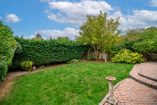 83 Highfield Lane, Hemel Hempstead photo 4