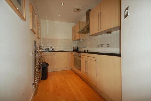Flat to rent in Park House Apartments, Leeds