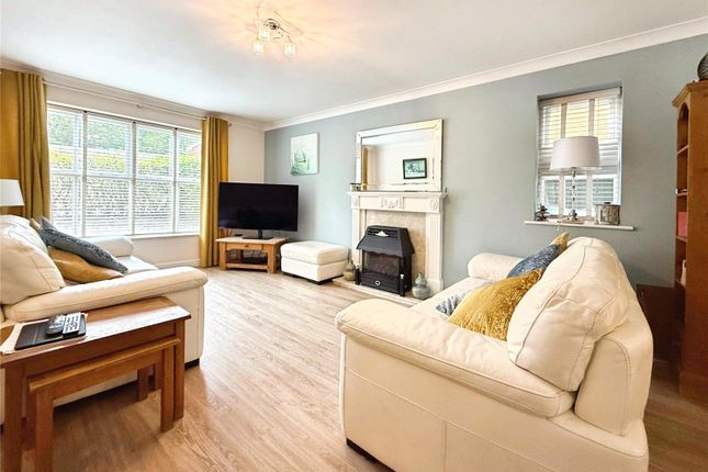 15, Royal Oak Drive, Berkshire photo 3