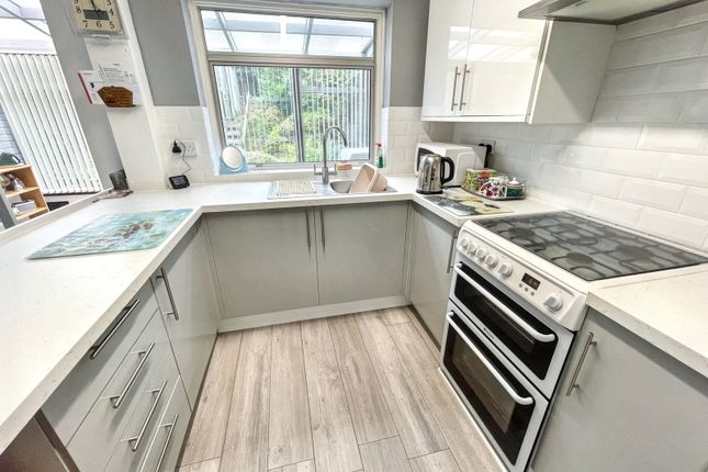 98, Firth Drive, Birmingham photo 2