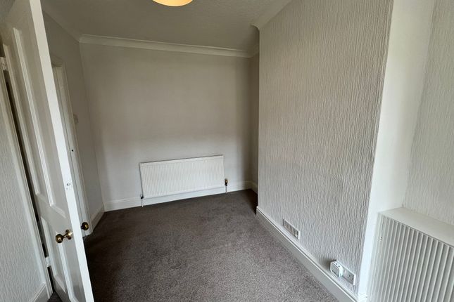 23, Bruford Road, Wolverhampton photo 4