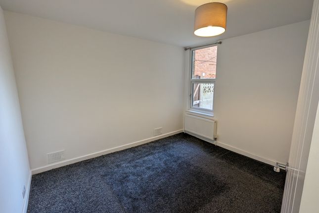 Flat for sale in 23A Peperharow Road, Godalming