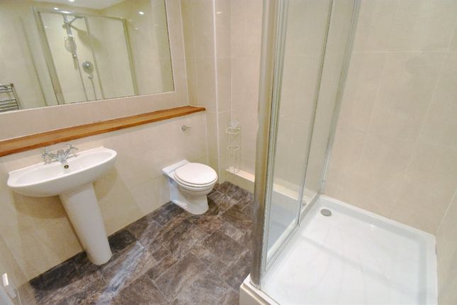 Flat 2, Kingfisher Court, Thwaite Street, Cottingham photo 5