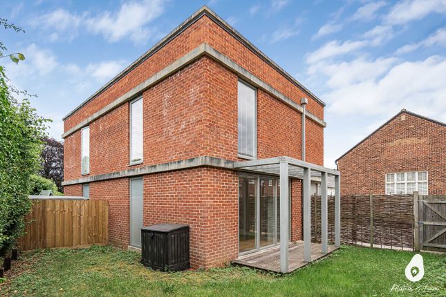 4 Orchard Lane, Caversfield, Oxfordshire photo 3