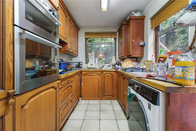 6, Brenthouse Road, London photo 4