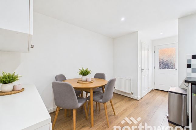13, Tunbridge Way, Ashford photo 4