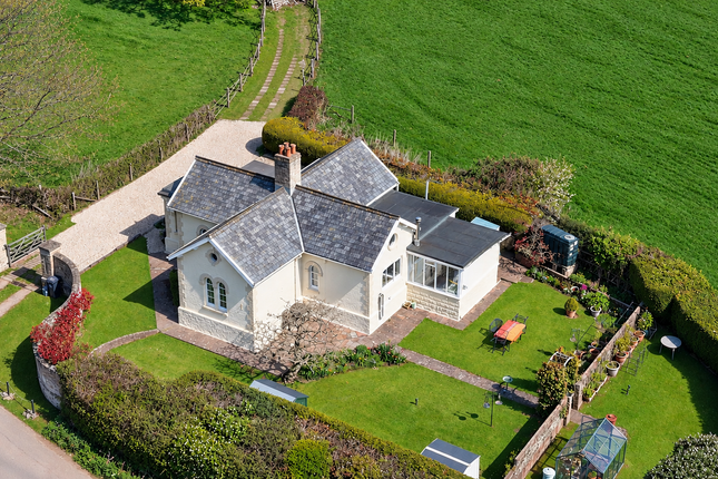2-bed bungalow on Meadow Lodge, Cullompton, £395,000