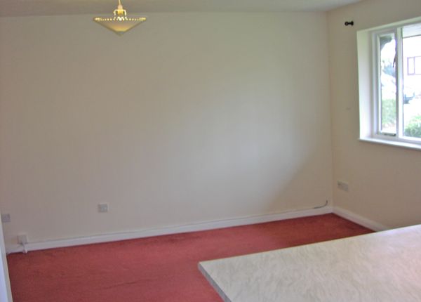 28, Lynmouth Crescent, Milton Keynes photo 4