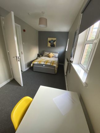 Flat to rent in Room 1, Denison Street, Nottingham