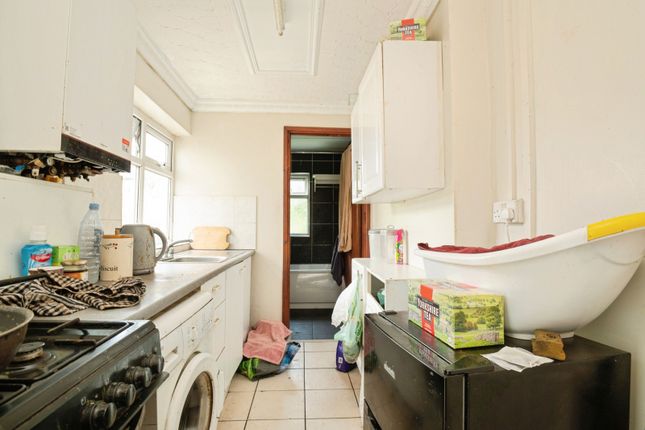 31, Warwick Street, Cardiff photo 4
