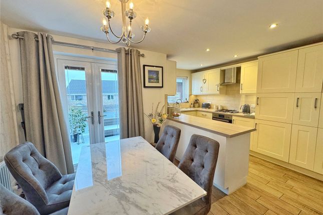 21, Balmoral Road, Rossendale photo 2
