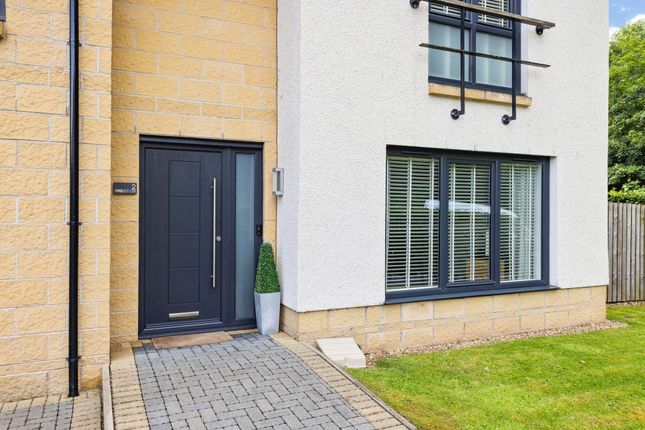 2 Cypress Court, Auchterarder photo 2