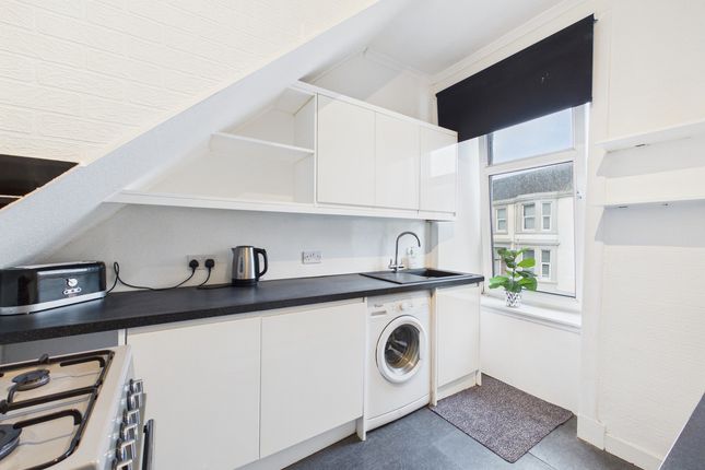 Flat 13, 1, Townend Street, Dalry photo 2