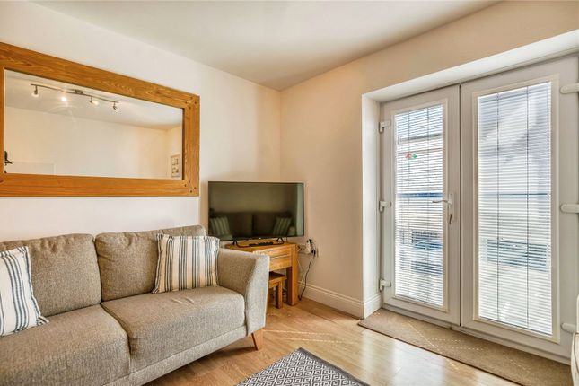 Flat 1,, The Waterfront, Pendine photo 4