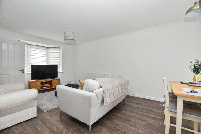 25, Birchington Close, Bexleyheath photo 4