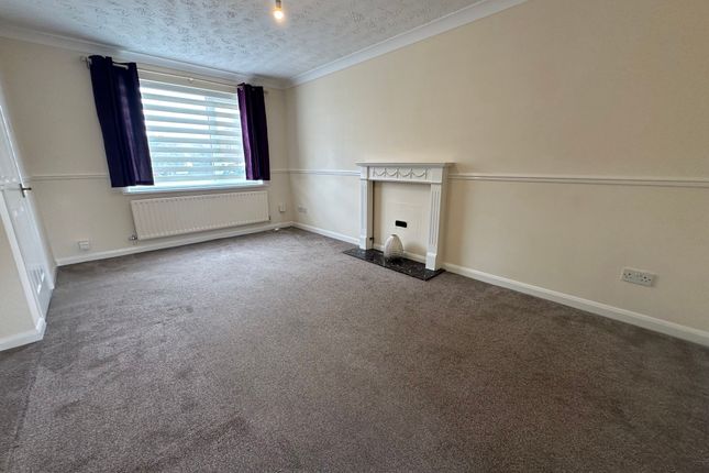 20 Lindrick Close, Grantham photo 2