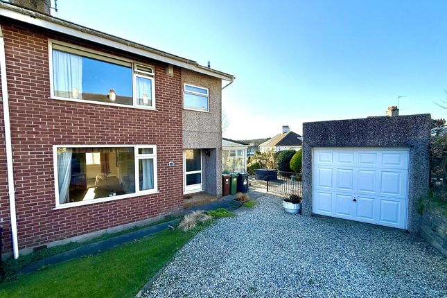 Pilgrim Close 7 - Front.Jpg