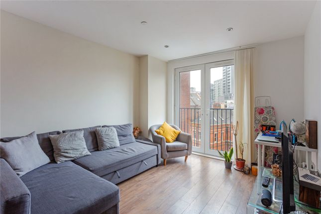 Alto, 14D, Alto, Salford photo 2