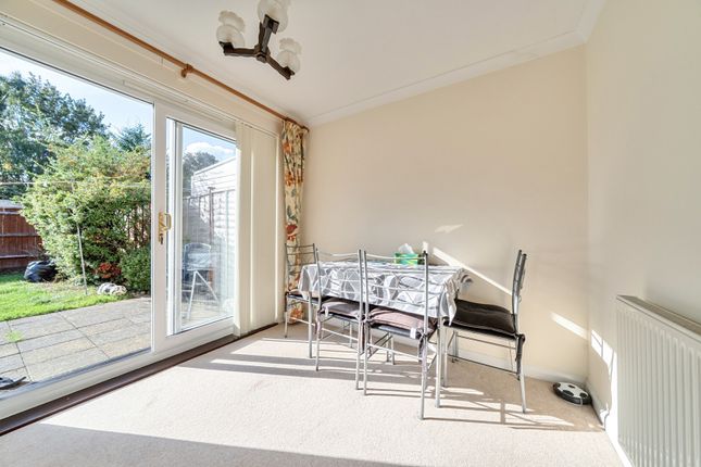 18, The Homestead, Kidlington photo 4
