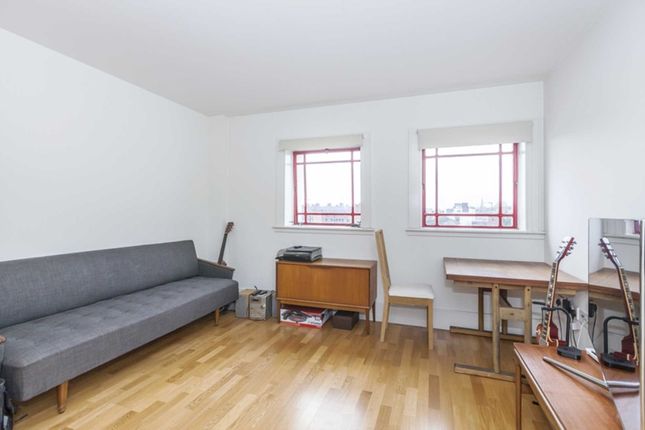 1-bed flat on 84 Eaststand Apartments, Highbury Stadium Square, London, £370,000