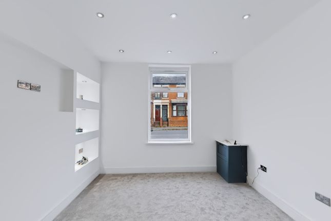 74 Bolton Road, Chorley photo 3
