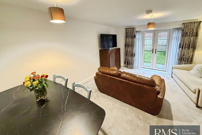 40, Poppy Place, Newcastle Upon Tyne photo 3