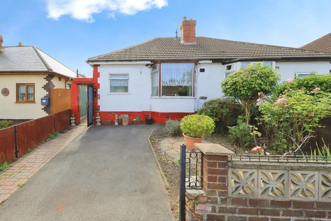 57, Ward Grove, Wolverhampton photo 2
