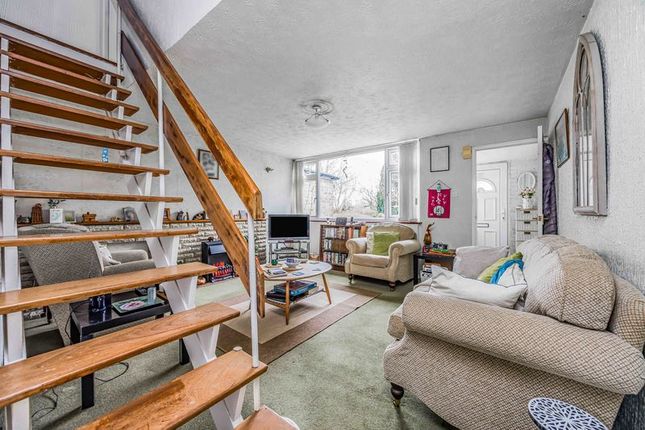 7, Wendover Road, Havant photo 2