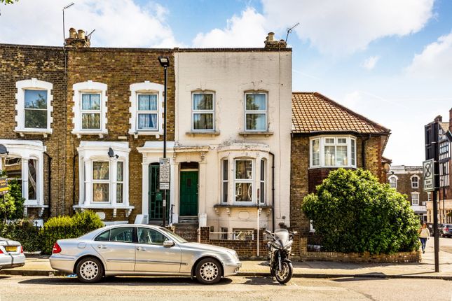 Thumbnail End terrace house for sale in Leconfield Road, Highbury
