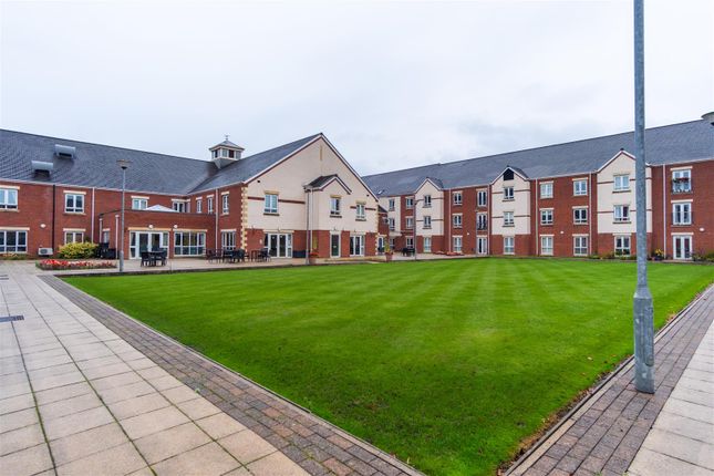 Oakbridge Drive, Chorley photo 4
