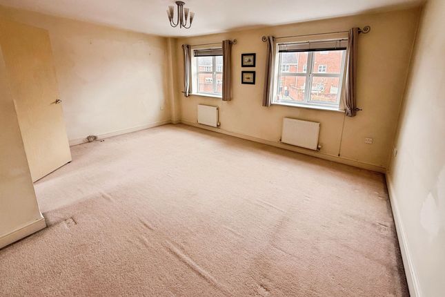 45 Gatcombe Way, Telford photo 4
