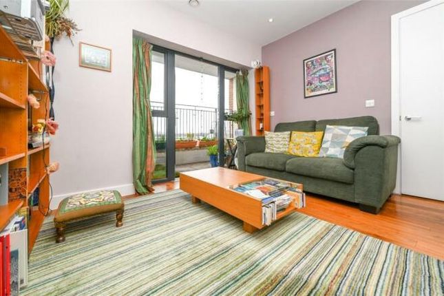 Thumbnail Flat to rent in Sutherland Road, London