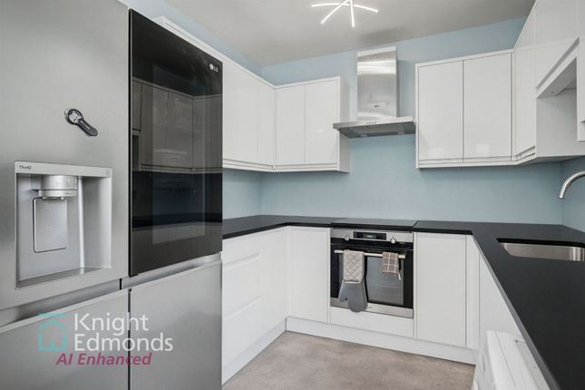 7 Middlesex Road, Maidstone photo 2