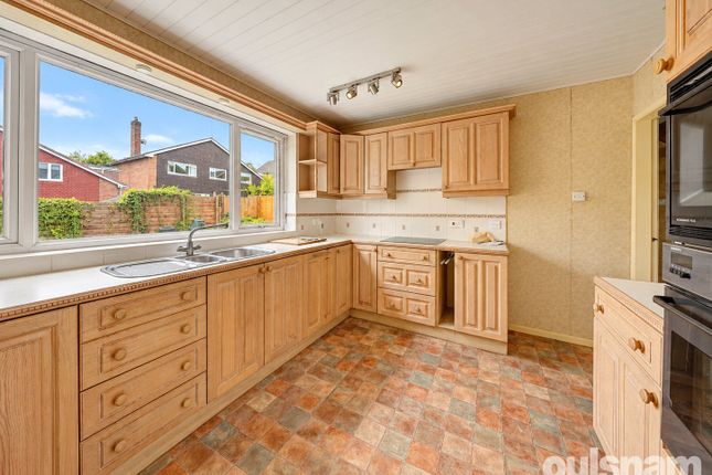 8, Bainbrigge Avenue, Worcestershire photo 3