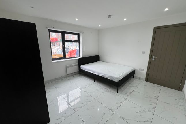 158, Norwood Road, SOUTHALL photo 2