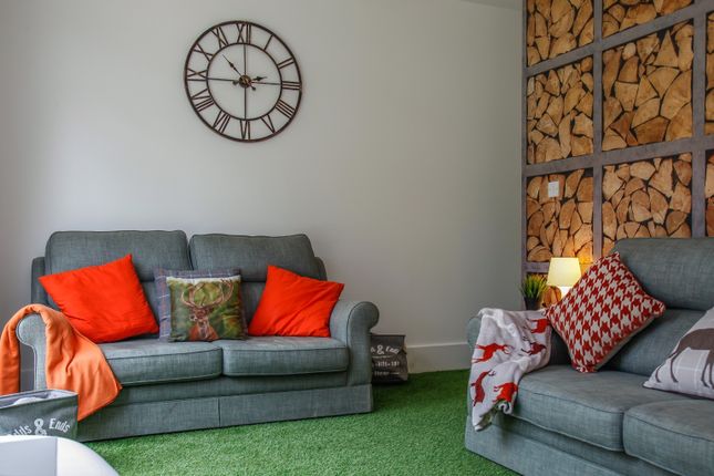Studio 2, 43 Russell Rise, Bedfordshire photo 5