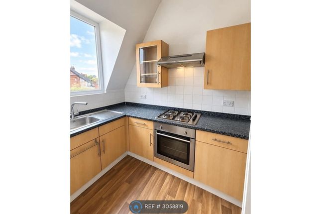 Flat   Sunny Bank, Hull photo 2