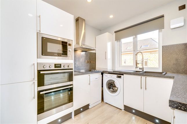 Flat for sale in Grange Road, Burley In Wharfedale, Ilkley, West Yorkshire