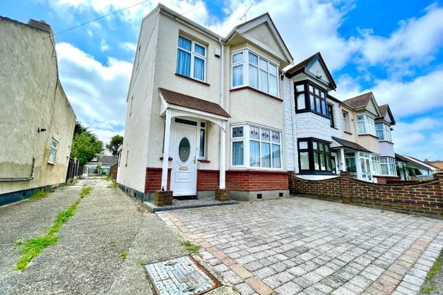 End terrace house for sale in Rylands Road, Southend-On-Sea, Essex