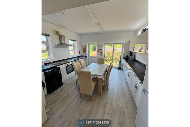 Ensbury Avenue, Bournemouth photo 3