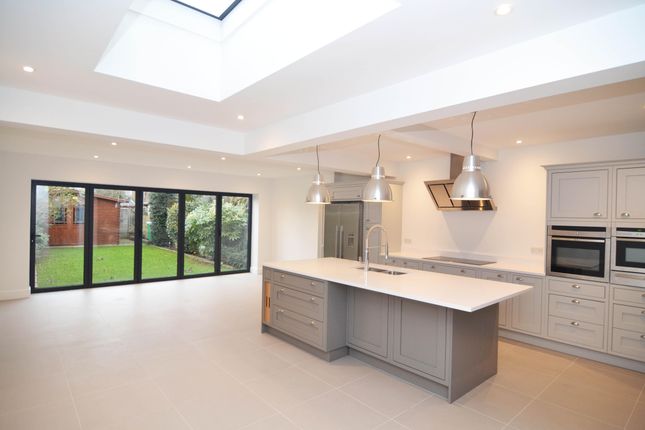 17, Atbara Road, Teddington photo 2