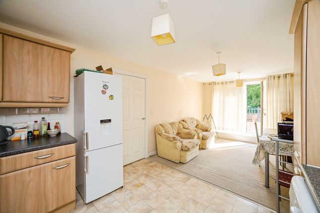 91, Haverhill Grove, Barnsley photo 4