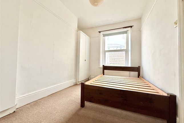 Flat 1, 31, Cavendish Place, East Sussex photo 4