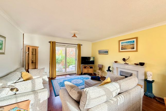 14, Mountfield, Southampton photo 2