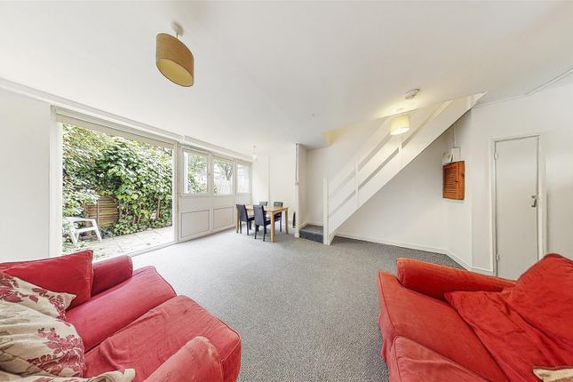Flat to rent in Brancaster House Moody Street, Stepney Green