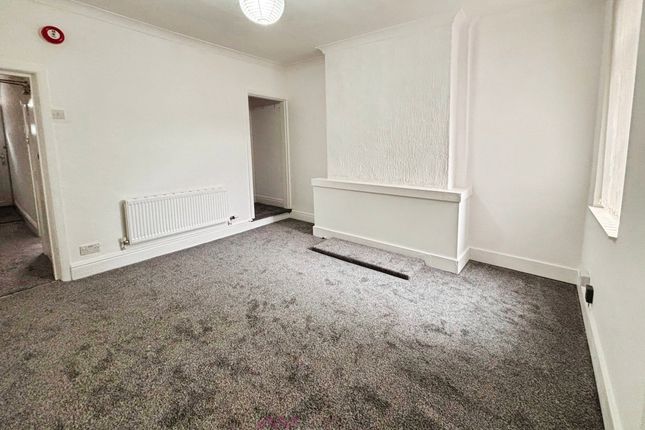 17, Lowther Road, Doncaster photo 4
